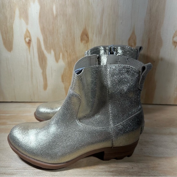 Sorel Lola II MetallicAnkle Boots Women’s Size 5.5